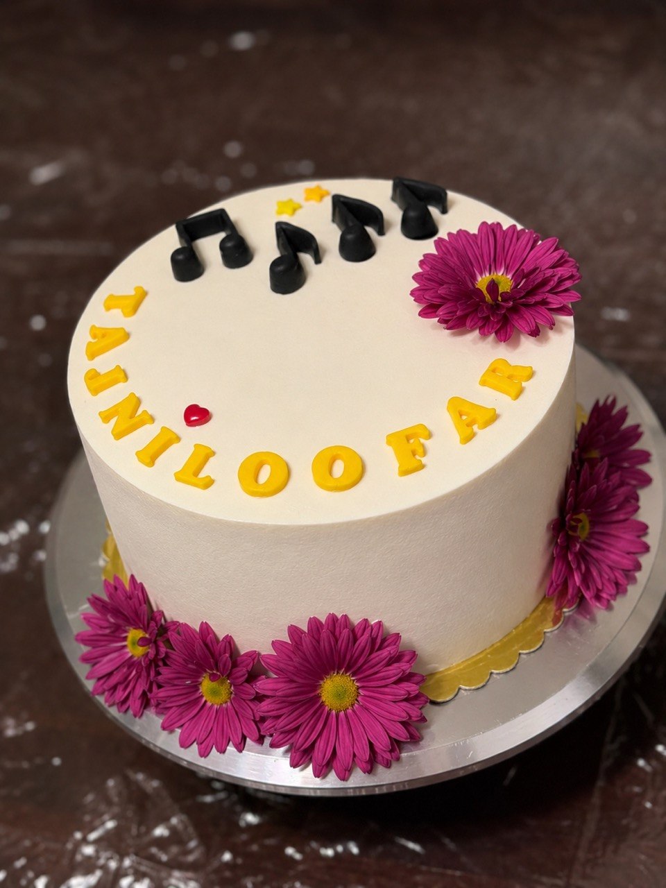 Custom cake by Unique Cakes in San Diego